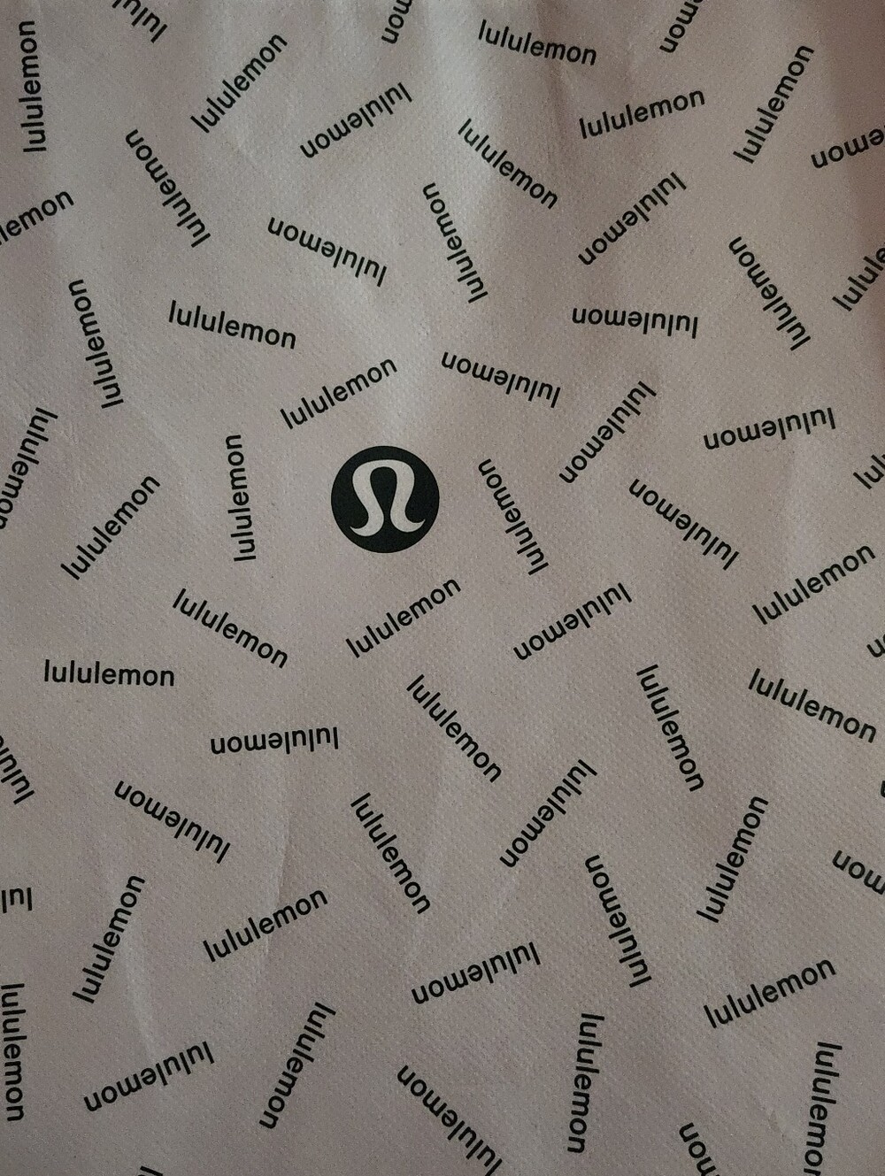 lululemon Lot - Picture 6 of 8